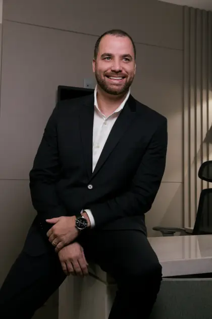 Dr. Rodrigo Magno